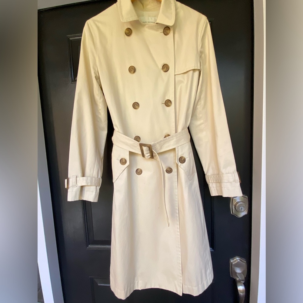 Banana Republic Beige Double-Breasted Trench Coat